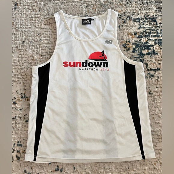 New Balance Singapore Sundown Marathon Running Singlet Tank Top - Picture 2 of 6